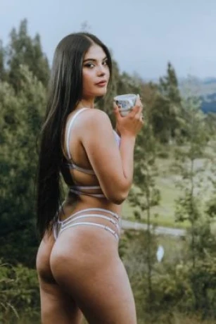 Nicolette Martin