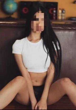Adella.20