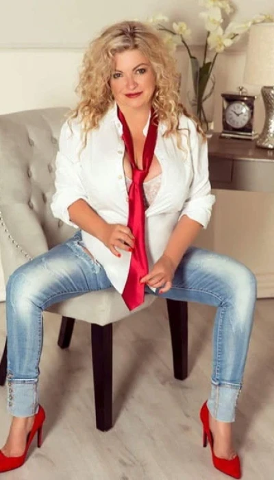 Alicja Nur Fur Kurze Zeit Da