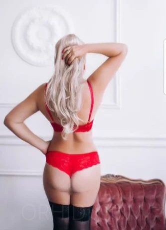 TINA - GANZ NEU! HEISSES BUSENWUNDER