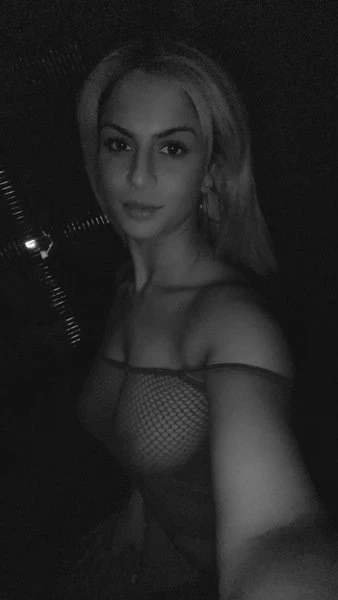 Jasmin Bei Mona Roses