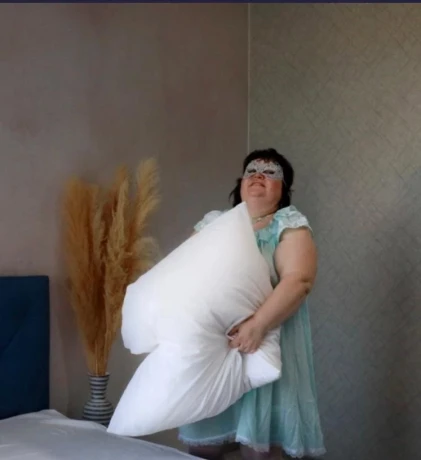 Mollige Und Heisse Jasmin