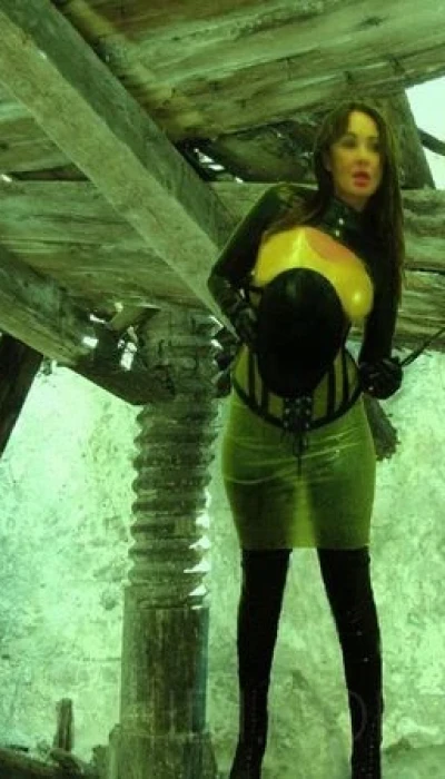 Lady Sarah Lee * Deutsche Domina*