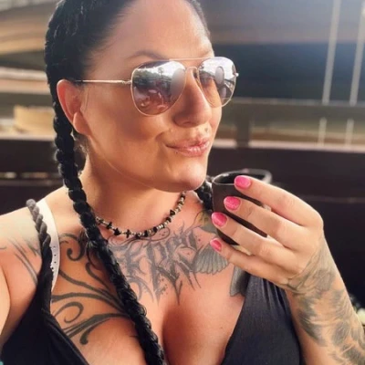 Curvy Chayenne