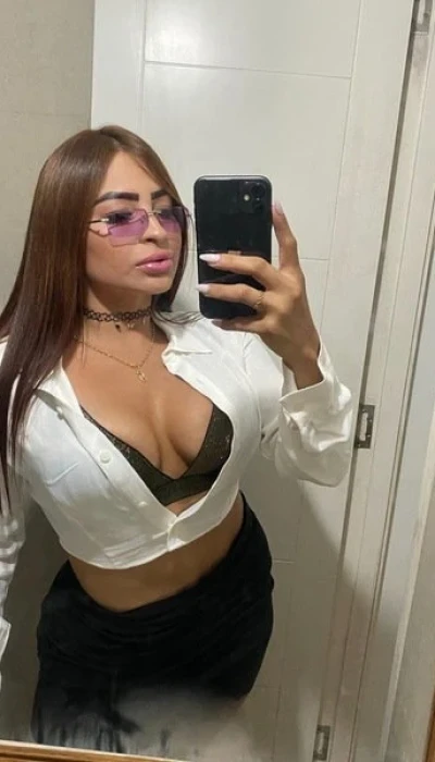 Isabel Latina Av Aus Kolumbien