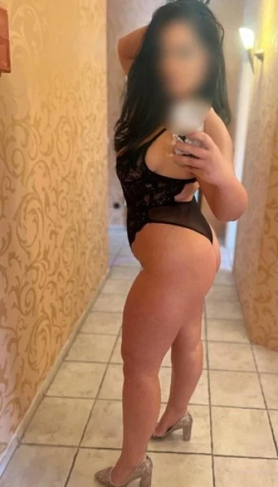 Ella305