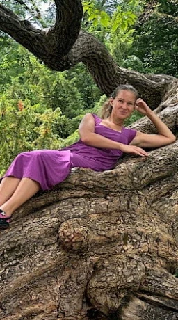 Anastasia Nur Tantramassag