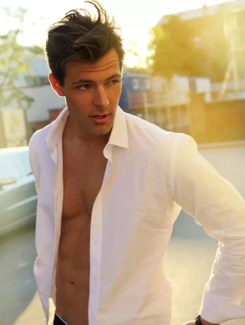 The Most Attractive And Stylish High Class Straight Male Escorts