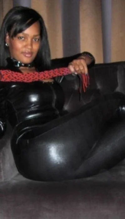 Rihana8