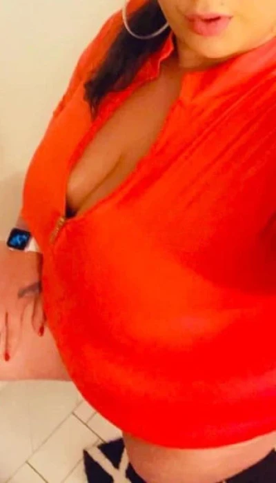 Sexy Bellaaa 32j