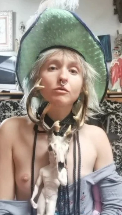 Alien Priestess