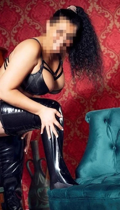 Zorina Nyloncafe