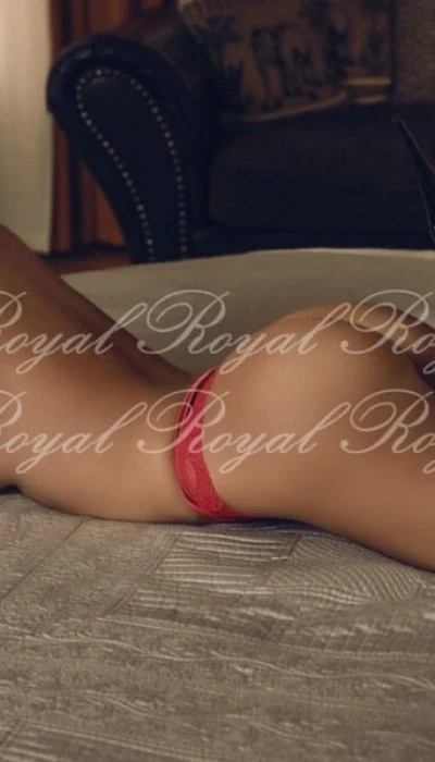 Amy Im Royal
