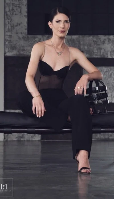 Beruhrbare Bizarrlady Mabella