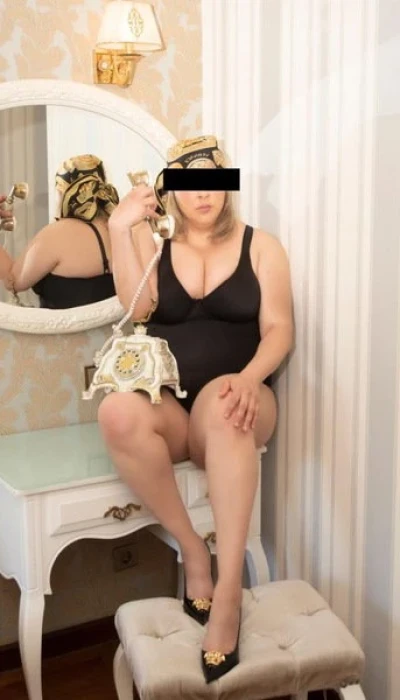 Bianca Mollig Busenwunder