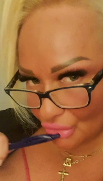 Paula Topservice