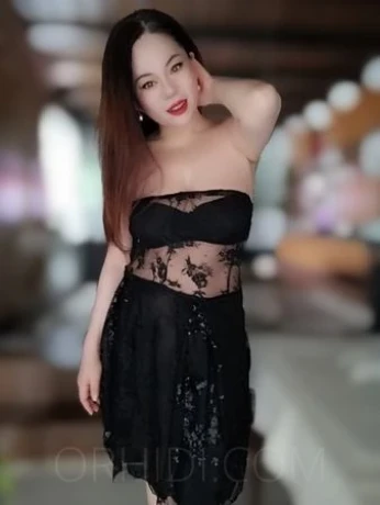 Mimi Body-to-Body-Massage