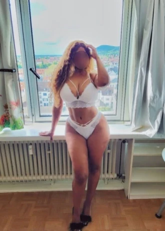Ana Caliente1