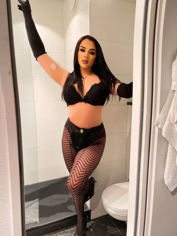 Trans Valentina15