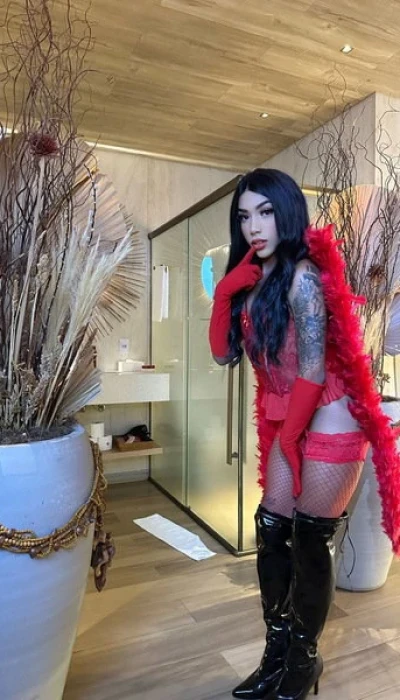TS Julia Beatriz