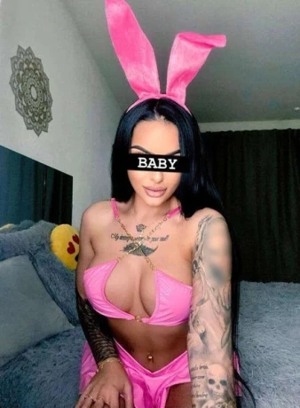 Hot Selina