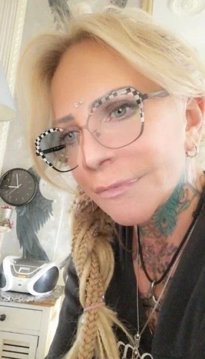 *Sarah, Königin der Lingam*