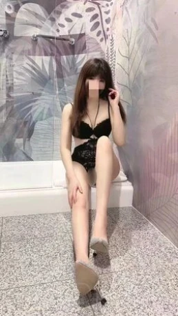 SISI aus China