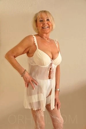 Christina heiße 62 jährige - Geimpft