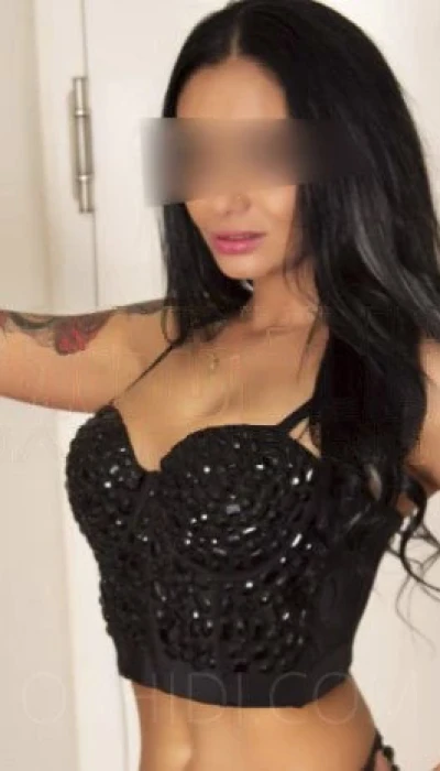 Sexy Isabella