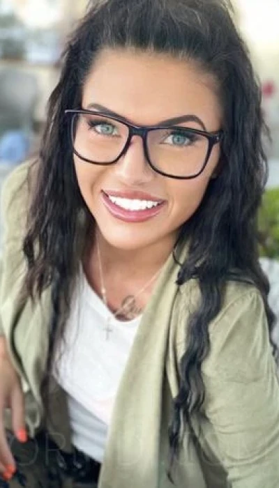 Deutsche Julia - erotische Massage