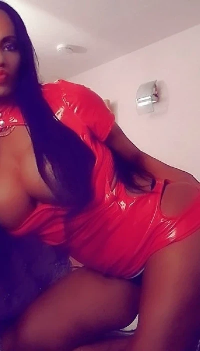 Ts Paola Andrews