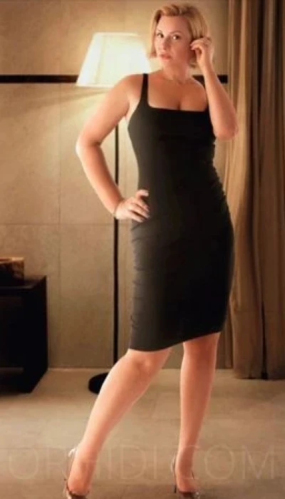 Martina- Massagelady