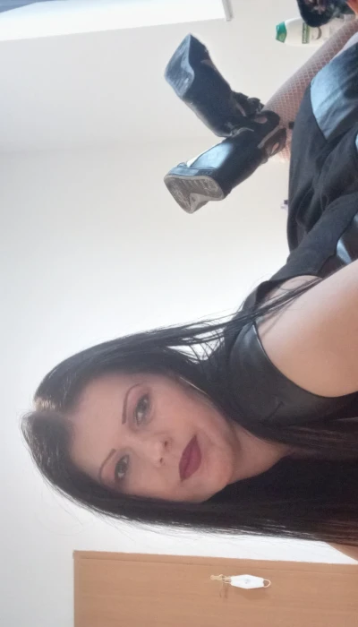Izabella40