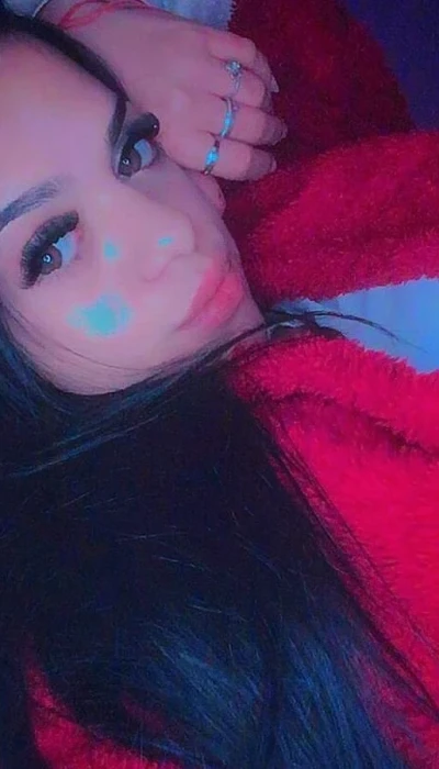 Aneliya8