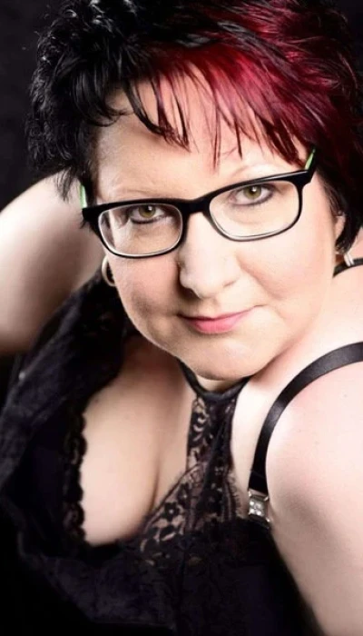 Lilly Molliger Deutscher Busentraum