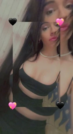Trans Roxy Cohen