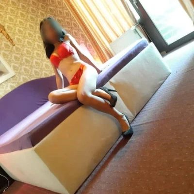 Nicole 21 J DT-Anfängerin  NEU!
