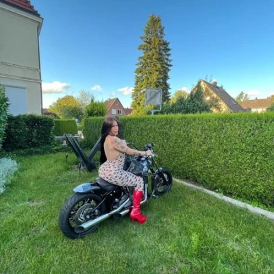 Ts Angela Fox