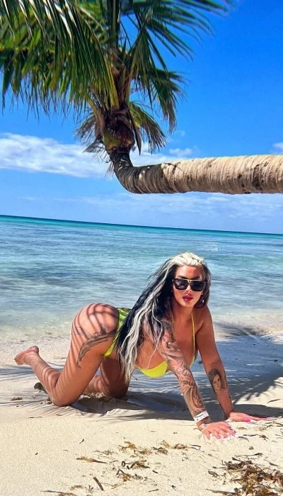 Amira