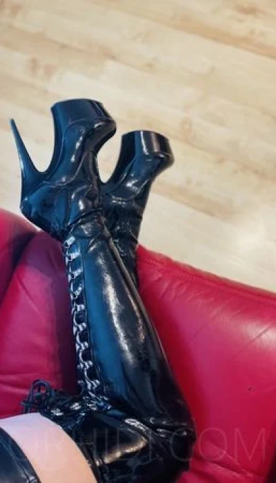 MISTRESS MYA