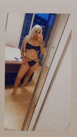 Jungdomina 27J.ComtesseLady Lola