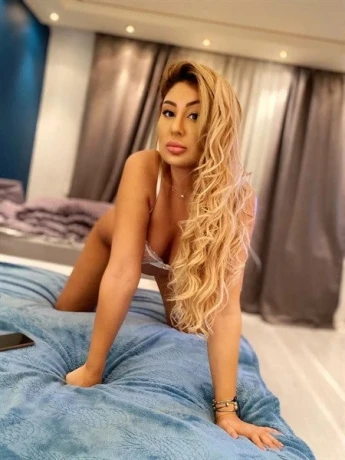 Erika48