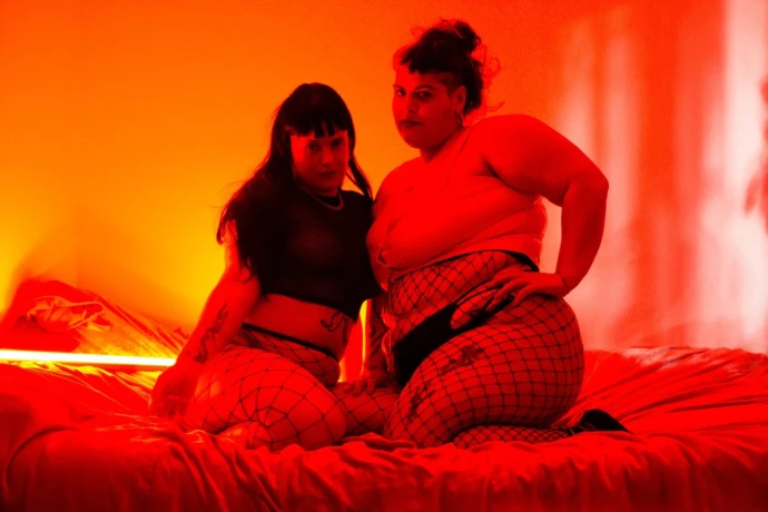 Hot Lesbian Couple1
