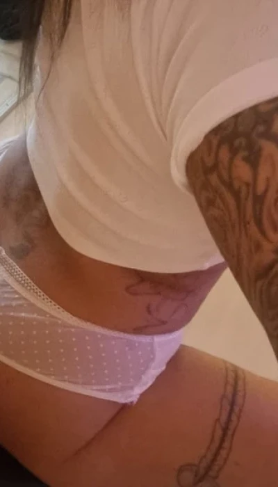 Curvy Sunny