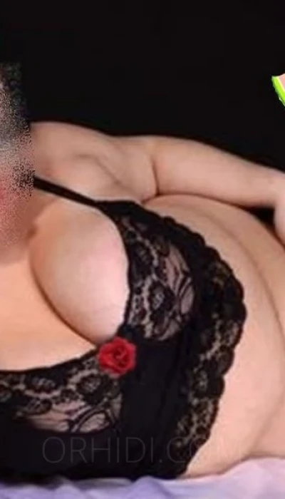 HAUSFRAU  XXL