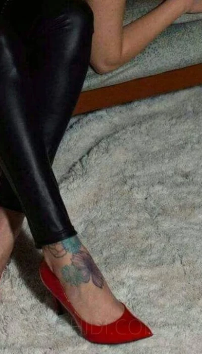 Jula Bizarre