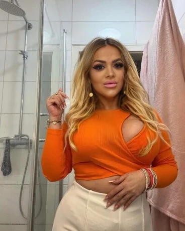 Karina 140m Aus Italien