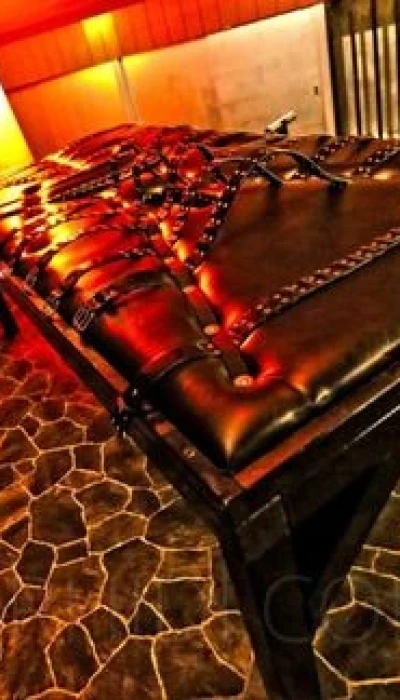 Heaven&Hell Domina Erotikhaus