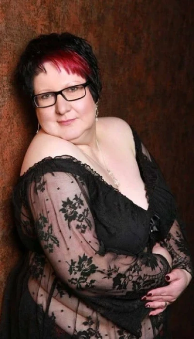 Lilly Molliger Deutscher Busentraum