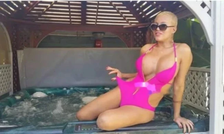 Trans Latina Xxl
